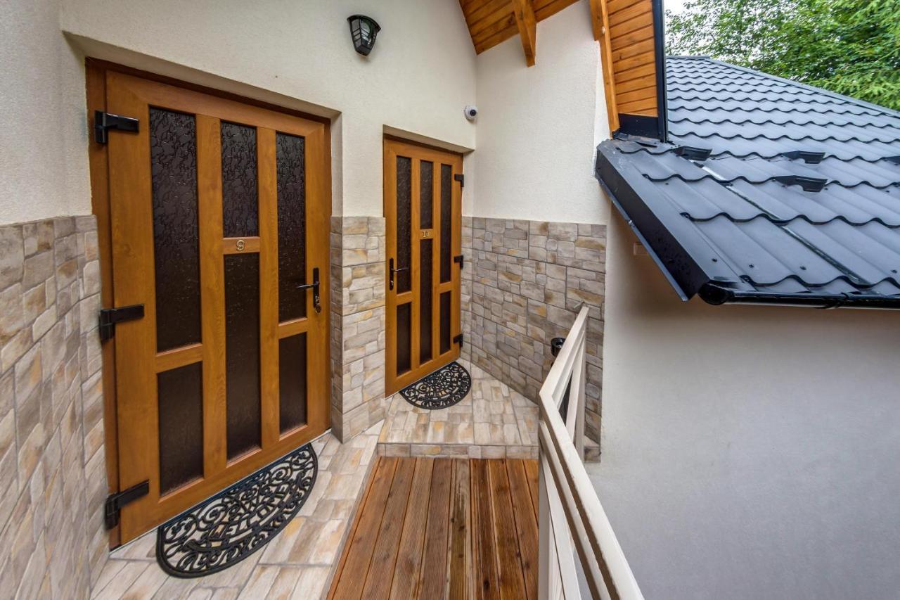 Karpatska Villa マイコリチン エクステリア 写真