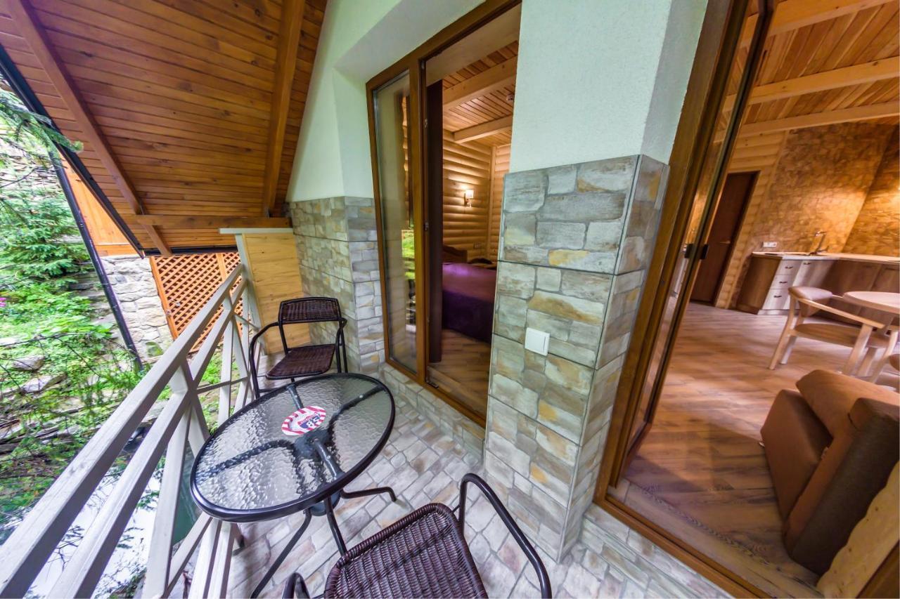 Karpatska Villa マイコリチン エクステリア 写真
