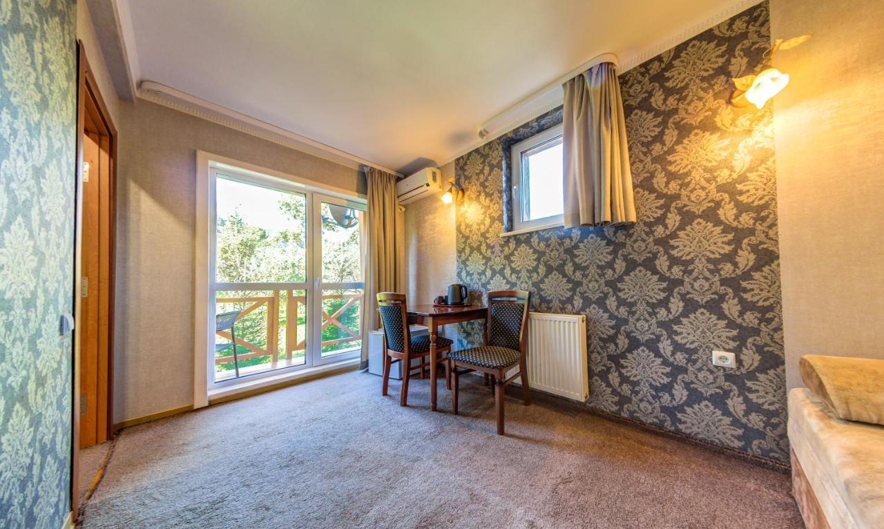 Karpatska Villa マイコリチン エクステリア 写真