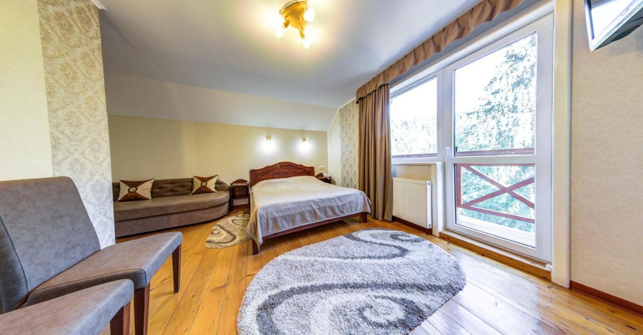 Karpatska Villa マイコリチン エクステリア 写真