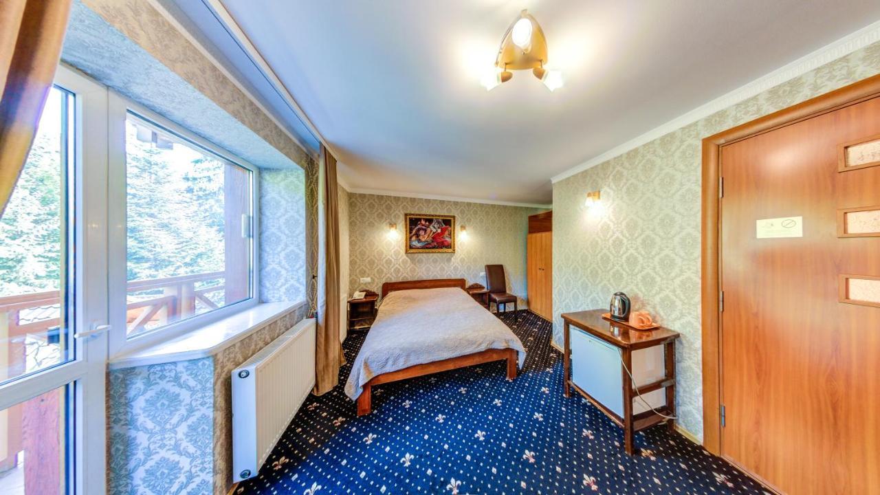 Karpatska Villa マイコリチン エクステリア 写真