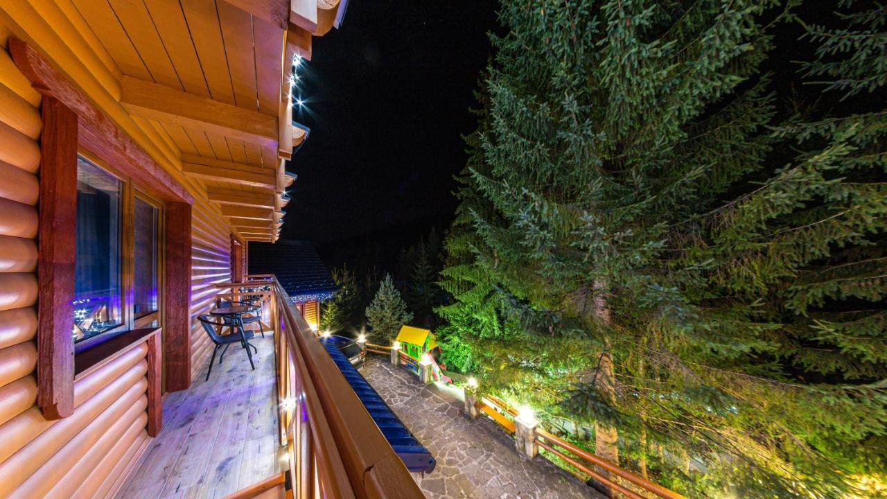 Karpatska Villa マイコリチン エクステリア 写真