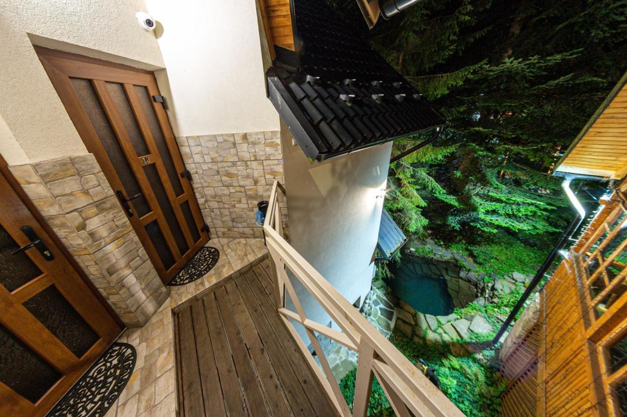 Karpatska Villa マイコリチン エクステリア 写真