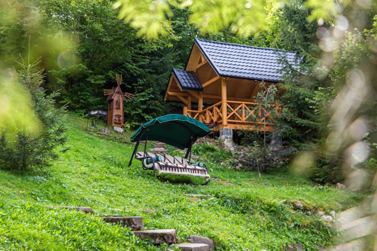 Karpatska Villa マイコリチン エクステリア 写真