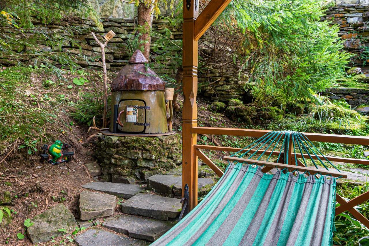 Karpatska Villa マイコリチン エクステリア 写真