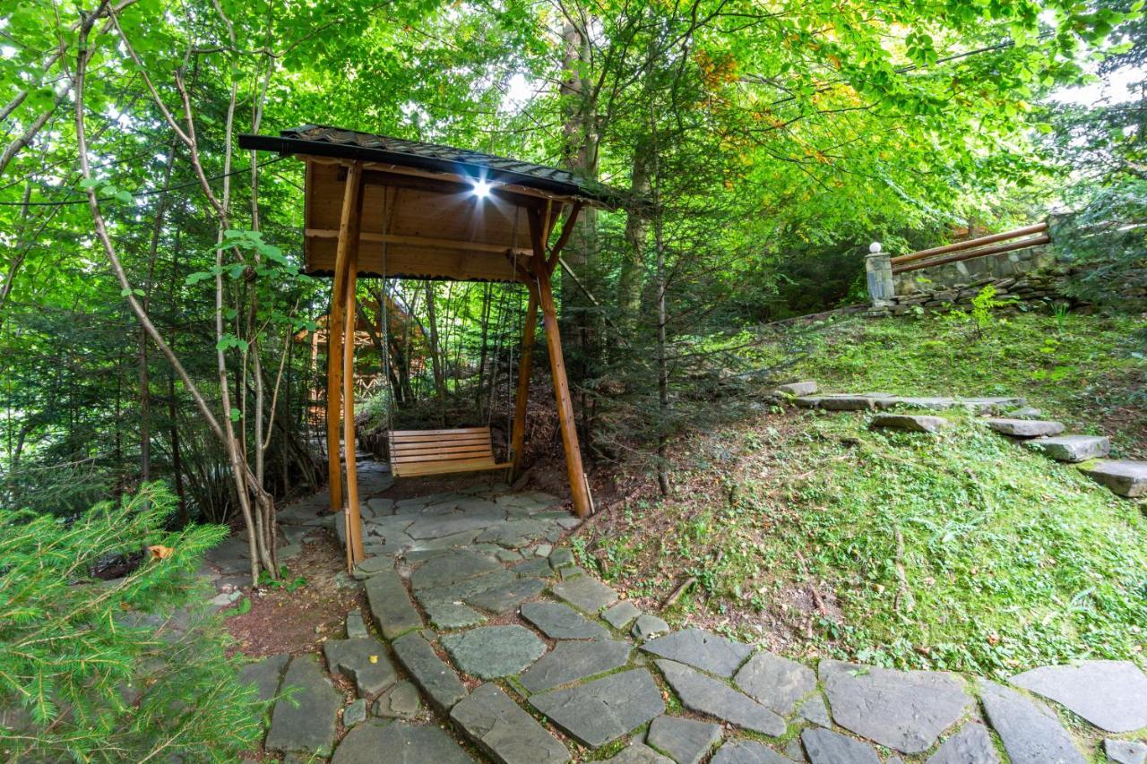 Karpatska Villa マイコリチン エクステリア 写真